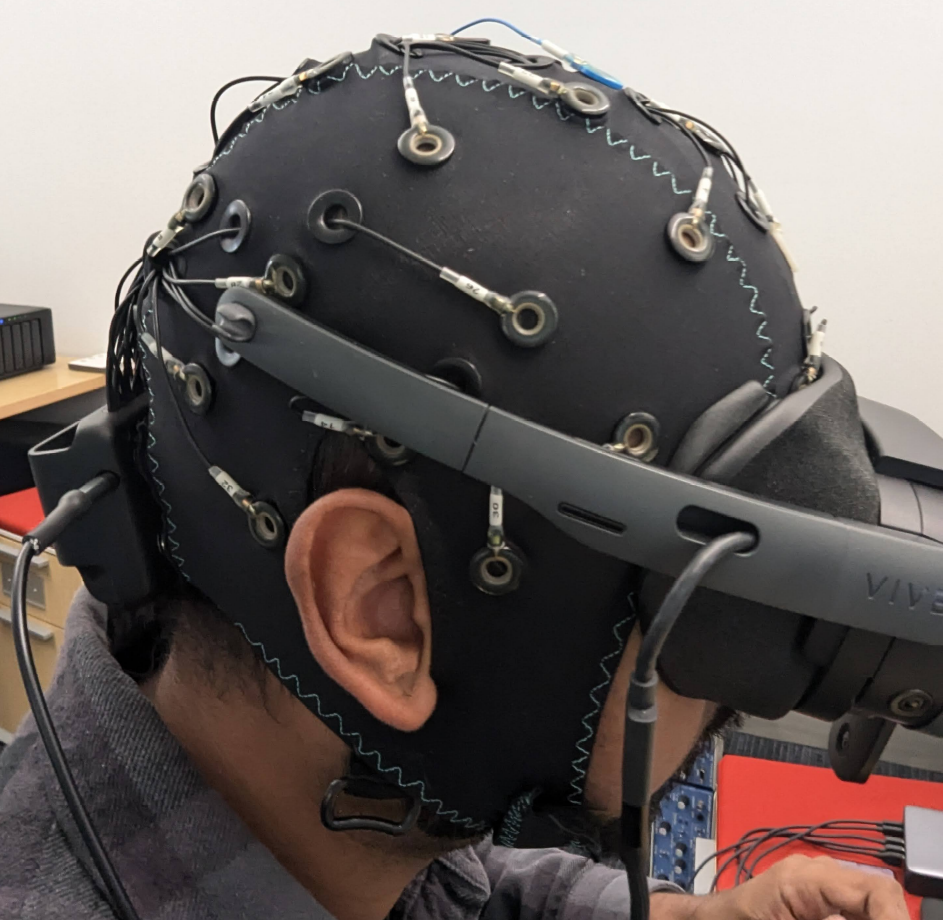 Experimenter with EEG and VR headset